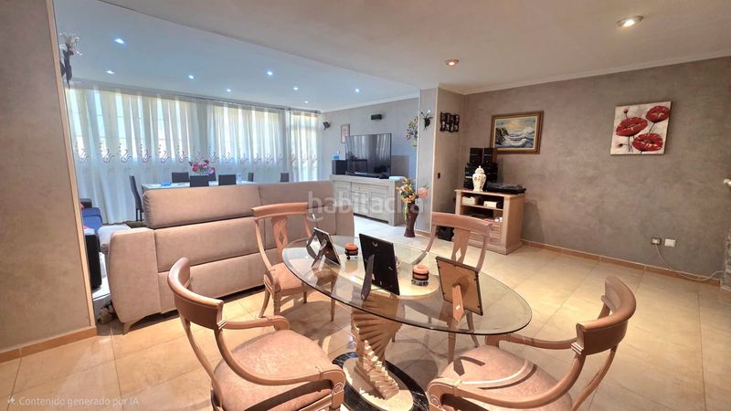 Foto 1c3fe202-5d91-4cba-903c-602ab5fd3981. Xalet amb xemeneia calefacció aparcament a Laguna Park Parla