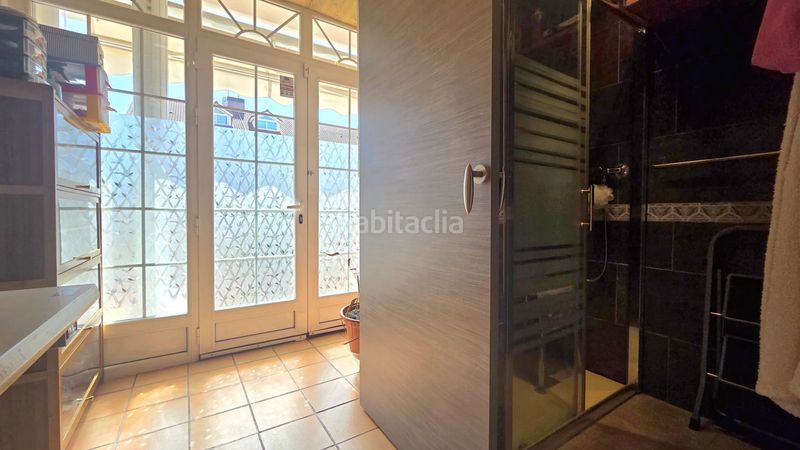 Foto 21a0ca54-2652-469a-ad86-7f201b434cea. Xalet amb xemeneia calefacció aparcament a Laguna Park Parla