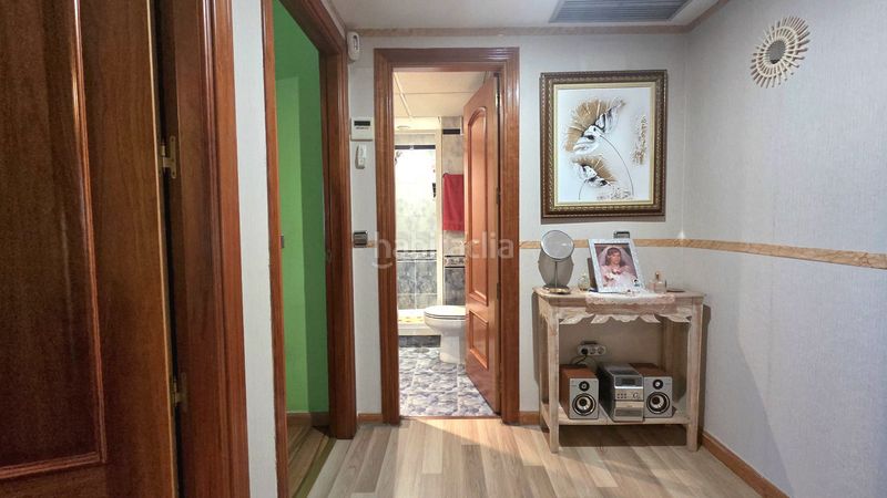 Foto 7b52d087-80c9-4002-8862-0c6dd4f12e5f. Xalet amb xemeneia calefacció aparcament a Laguna Park Parla