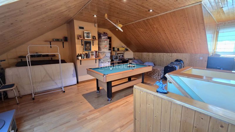 Foto a3a5e2b6-c9f1-45fd-8e72-426ee6222ade. Xalet amb xemeneia calefacció aparcament a Laguna Park Parla