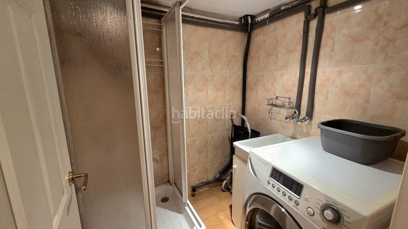 Foto ae006ddf-0770-4a73-ae1c-f89676af621c. Xalet amb xemeneia calefacció aparcament a Laguna Park Parla