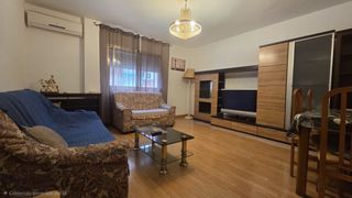 Pis a Calle Pinto-San Roque. Room house inmobiliaria vende
