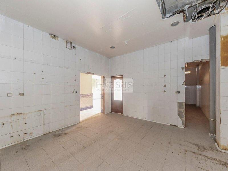 Foto 50f40ff8-4607-47a2-aed8-e54bf718701e. Local comercial local en Barriada España - San Pedro Jerez de la Frontera