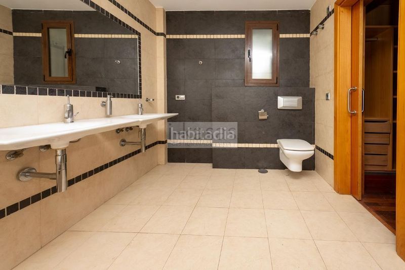 Foto b381e6d6-c897-4c48-818a-5a2d16fbe204. Chalet  en Benalup