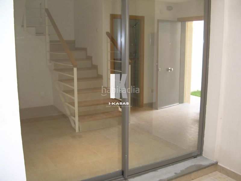 Foto 24ba5a19-7eee-4f6e-b99c-c268669ee34e. Casa adossada amb aparcament piscina a El Altillo Jerez de la Frontera