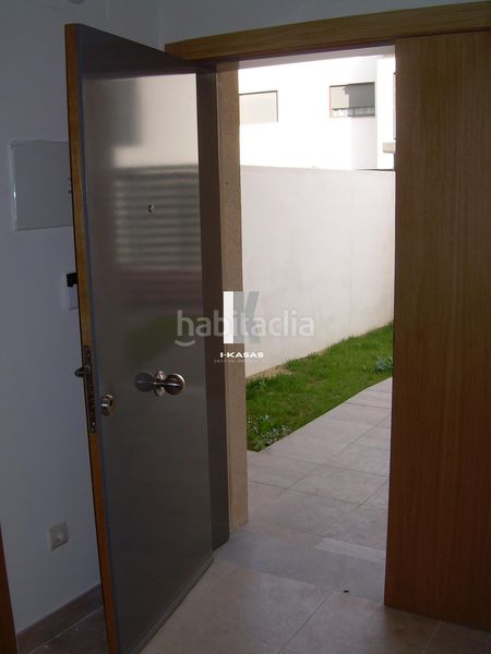 Foto 6ef5e0d5-3f3d-4d6c-8bf9-2d1d0e449c50. Casa adossada amb aparcament piscina a El Altillo Jerez de la Frontera