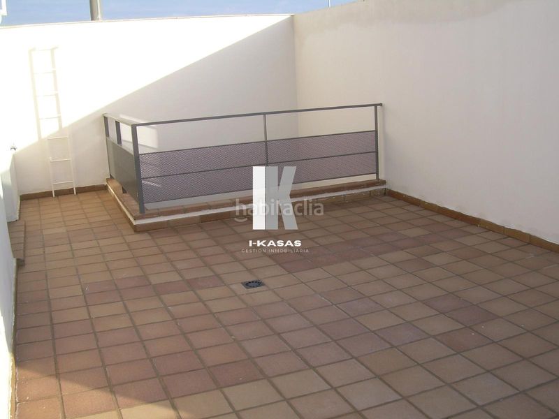 Foto ace45b2e-f251-4c6b-8a55-0f7175b284d7. Casa adossada amb aparcament piscina a El Altillo Jerez de la Frontera