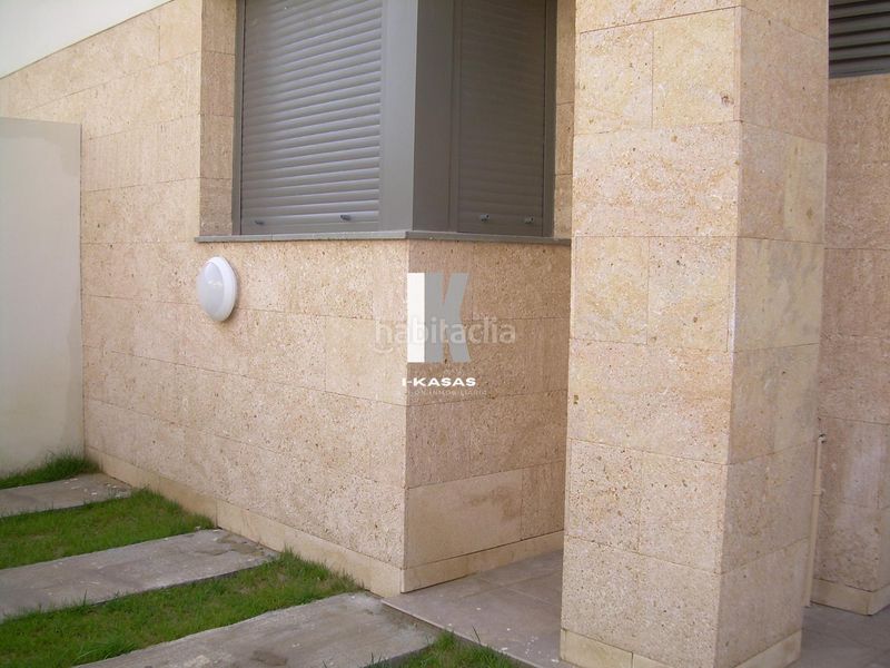 Foto f194673a-721e-4f01-9379-b74830fc1402. Casa adossada amb aparcament piscina a El Altillo Jerez de la Frontera