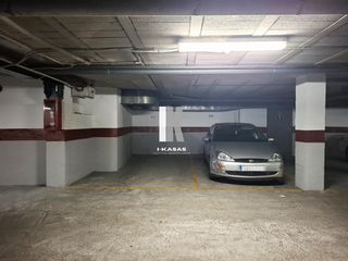 Aparcament cotxe a Centro. Jerez de la fronteragaraje