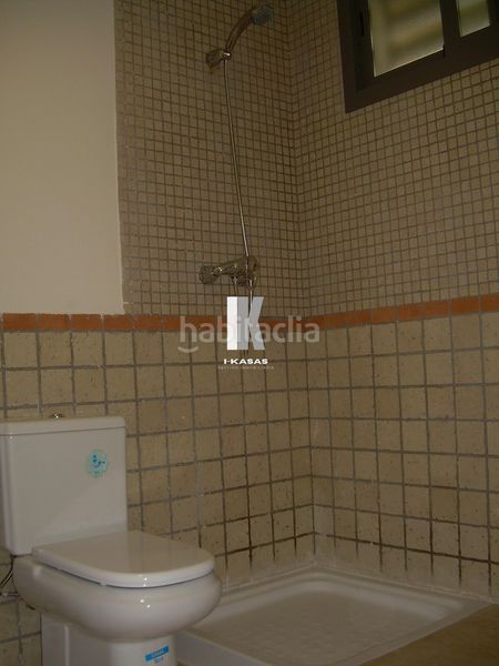 Foto 6cd7153f-cb25-4c04-a8bc-88b0520cc8d4. Casa adossada amb aparcament piscina a El Altillo Jerez de la Frontera