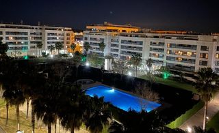 Ático  Voltaire. Zona residencial con todos los servicios cercanos.