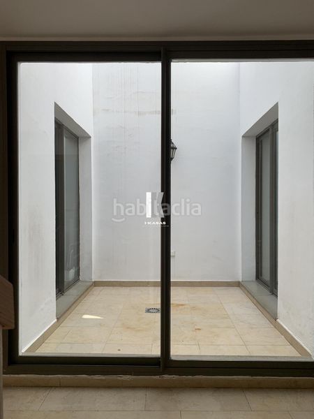 Foto 66ca7897-3946-4d3a-992e-a608475c3590. Casa adossada amb aparcament piscina a El Altillo Jerez de la Frontera