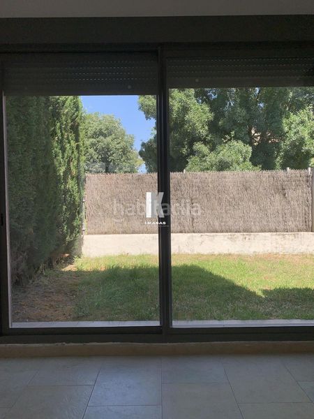 Foto ed21f3b0-8ee4-4cf4-b0f7-2c363bbc7e4e. Casa adossada amb aparcament piscina a El Altillo Jerez de la Frontera