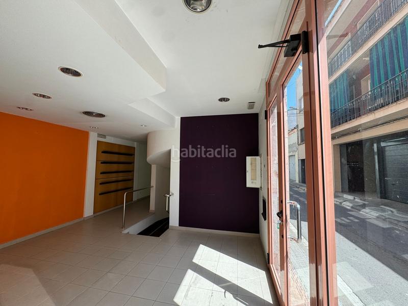 Foto 3c8e9b4e-d0d5-416b-9b22-ea664ecaf1b8. Location local commercial dans Centre Granollers