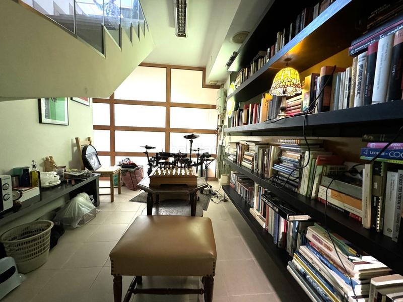 Foto 7fcea114-d7e9-460d-a56a-9a7df7e7f6f9. Location local commercial dans Centre Granollers