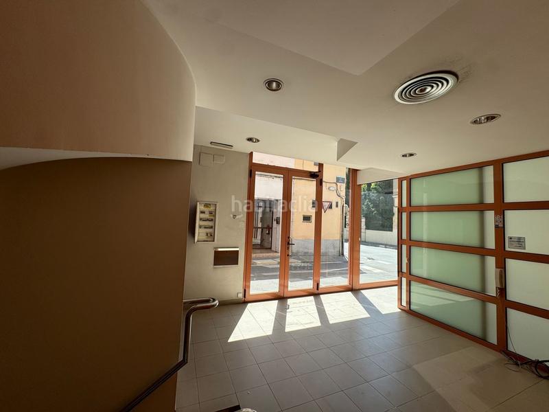 Foto a46374aa-6e2c-424e-a151-1b5063419ea6. Location local commercial dans Centre Granollers