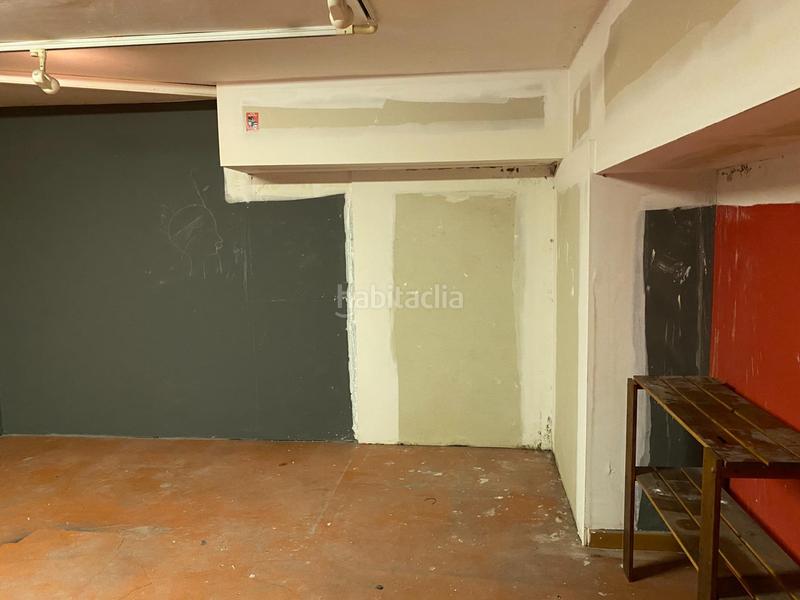 Foto f35146ea-a14e-438e-b19c-ddd53bb23921. Alquiler local comercial local a sant josep en Instituts Granollers