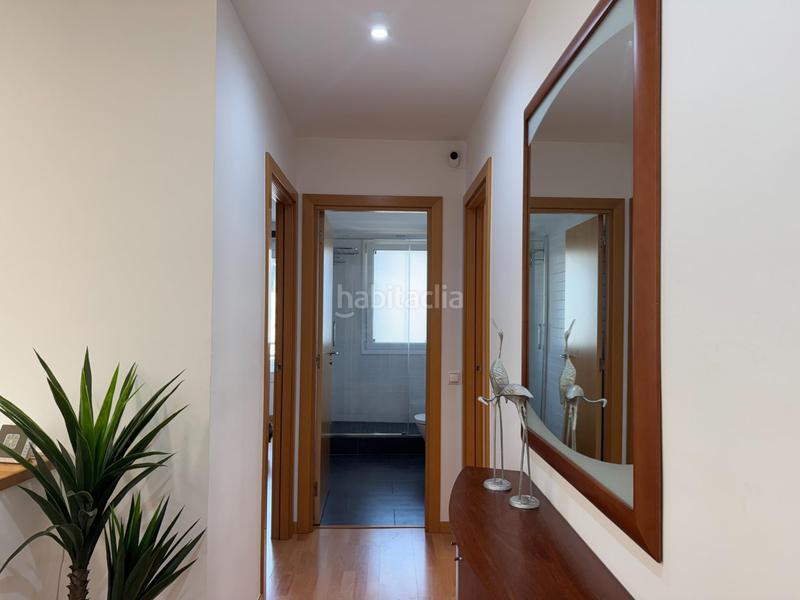 Foto 5437b602-ef17-4568-9ae7-1856e4ef5e4b. Casa adossada amb calefacció aparcament a Roca del Vallès (La)