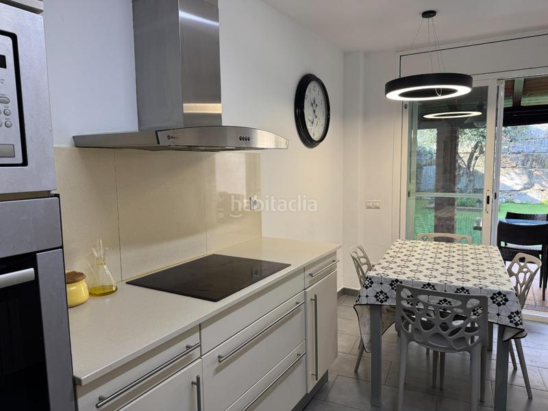 Foto a5494ad5-fdd6-4019-b37f-04a84ece45df. Casa adossada amb calefacció aparcament a Roca del Vallès (La)