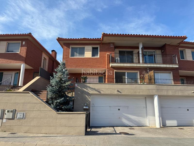 Foto aceea2eb-4395-448b-9b56-e4e5ab361552. Casa adossada amb calefacció aparcament a Roca del Vallès (La)
