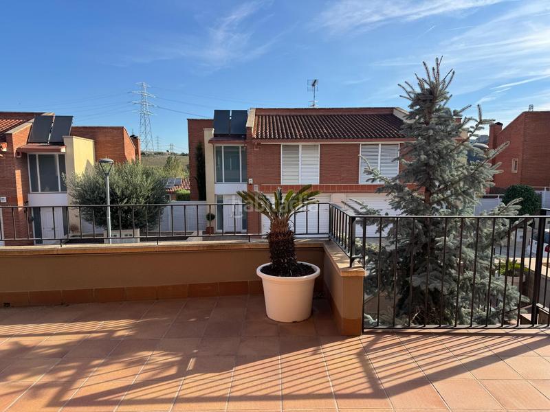 Foto e48a8b44-c265-4ff8-8d74-72c0af3c6bd1. Casa adossada amb calefacció aparcament a Roca del Vallès (La)