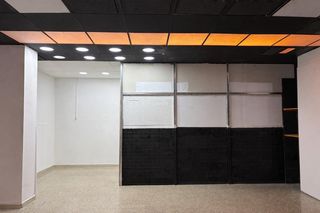 Local Comercial  Carrer mare de deu de nuria. Local comercial en venta en calle peatonal