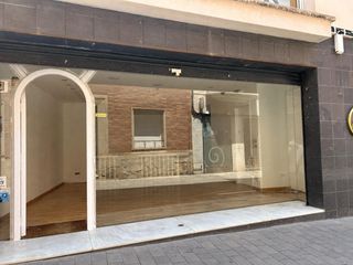 Local Comercial a Carrer de les Travesseres