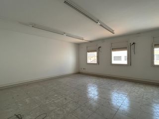 Rent Office space  Carrer d'alfons iv 18. Oficinas en el centro de granollers, junto a la plaça de la coro