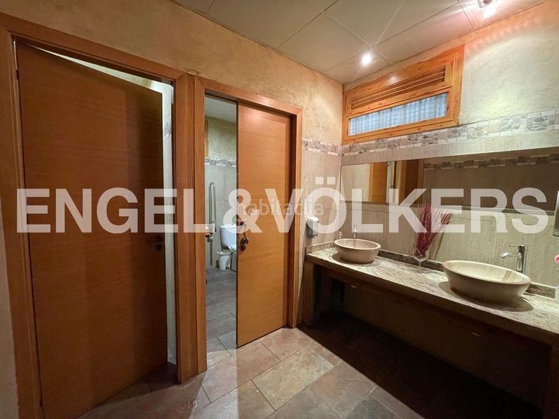 Foto cb6b5157-8bea-406a-8144-2f8c952b1208. Local comercial a carrer de montserrat caballé 9 a Vila-seca