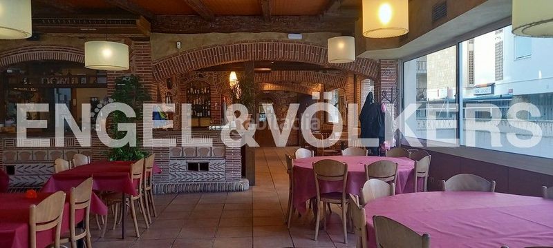 Foto f8c5389e-7bcd-4b17-b5ef-3465e927d46d. Local comercial a carrer de montserrat caballé 9 a Vila-seca