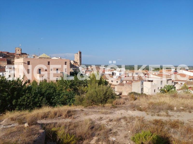 Foto 9a59bcf4-b7d3-4ab0-909f-e29e6f920230. Terreny residencial a carrer joan grifoll 2 a Poble Mont-roig del Camp