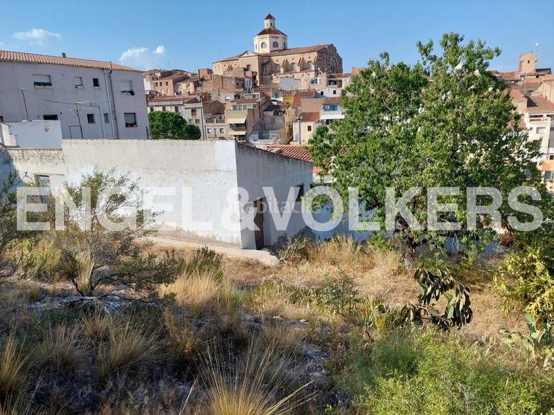 Foto e3b8024d-bc7c-48e4-b3c2-b3a73aec4bb0. Terreny residencial a carrer joan grifoll 2 a Poble Mont-roig del Camp