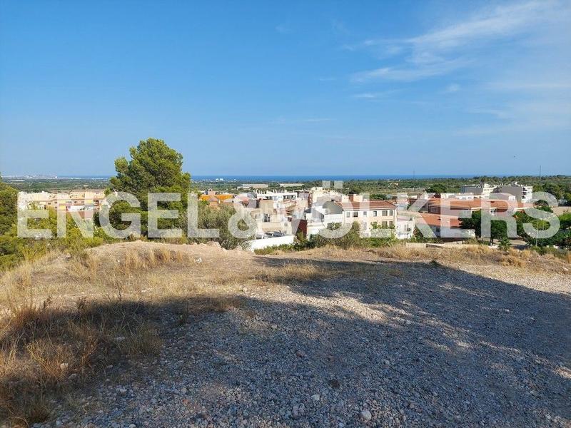 Foto e7c50143-afd8-4a1e-adff-4965e25f30d4. Terreny residencial a carrer joan grifoll 2 a Poble Mont-roig del Camp