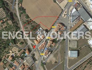 Terreny residencial a Avinguda de Reus 63