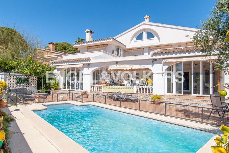 Foto 29980600-324f-492b-b7d9-295e250c9265. Casa magnífico chalé en Vilafortuny en Vilafortuny Cambrils