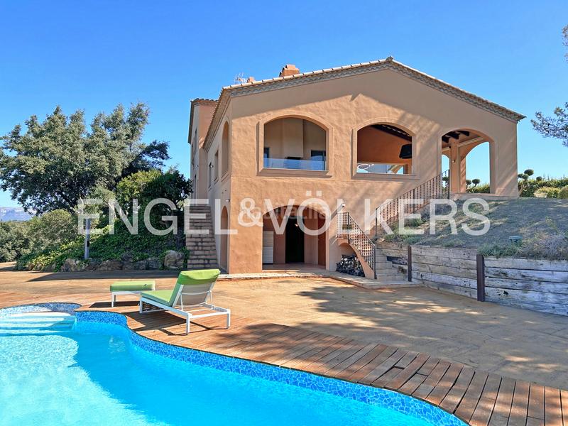 Foto 05589362-e21e-48f9-9797-13538439773a. Xalet a n/a a Falset