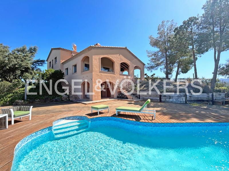 Foto 6ee18f86-1cba-4156-bfee-902b538ee9d3. Xalet a n/a a Falset