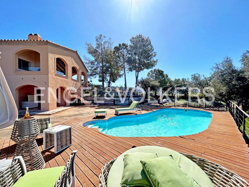 Foto 70d08595-59b6-466e-aad1-770146c15047. Xalet a n/a a Falset