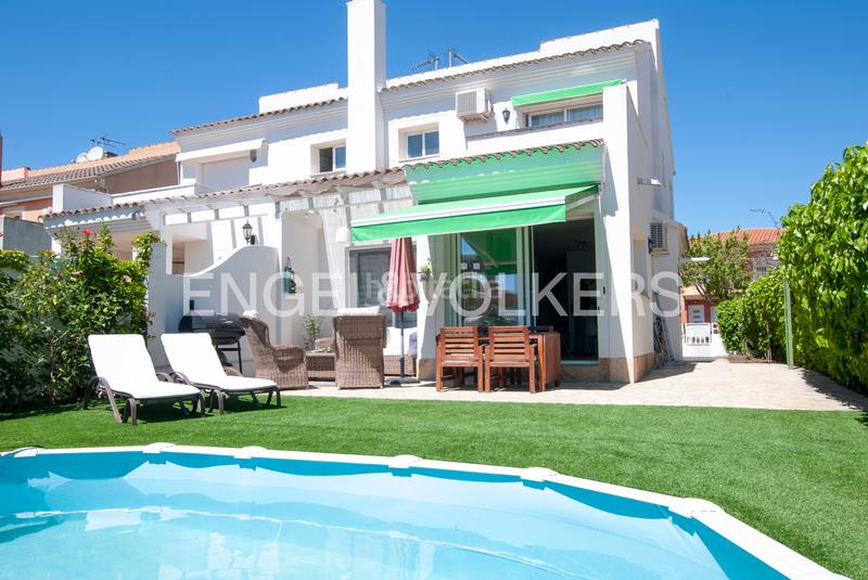 Foto 95394c88-382d-4d03-a044-1d98ede53378. Doppelhaus in carrer moscú 88 in Els Ametllers Cambrils