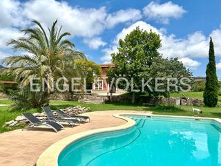 Chalet à Camí de montroig 1. Finca exclusiva con licencia turística