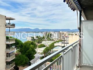 Pis a Carrer de roger de llúria 7. Piso renovado con vistas al mar y licencia turística