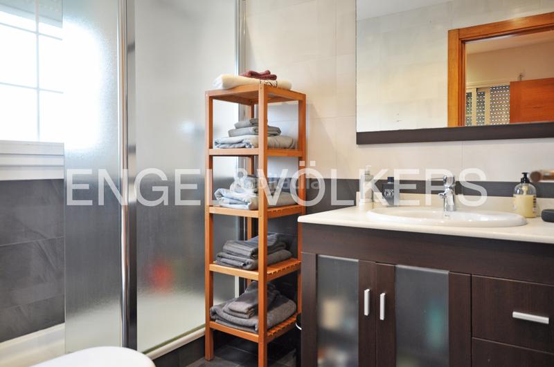 Foto a86bfaa9-e53e-43f7-846a-25feddd45a8b. Casa bifamiliare in carrer mas de l'aguiló 35 in Quatre Camins Cambrils