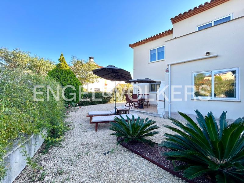 Foto 230688bd-ecd4-43c5-8144-c74b88affd68. Maison jumelée dans carrer dels masets 6 dans Bonmont Terres Noves Mont-roig del Camp