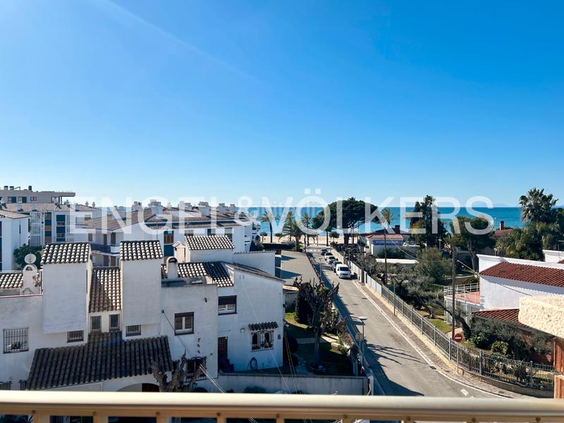 Foto 32c2d0a7-e80e-4bb6-a68a-7672fbf2d7e6. Dachwohnung in avinguda juan sebastián bach 10 in Cambrils