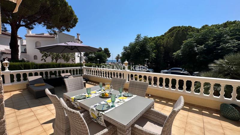 Foto 33e74157-e3bc-4f51-a5d8-f7239395bb69. Chalet in carrer del xiprer 51 in Pino Alto Miami Platja