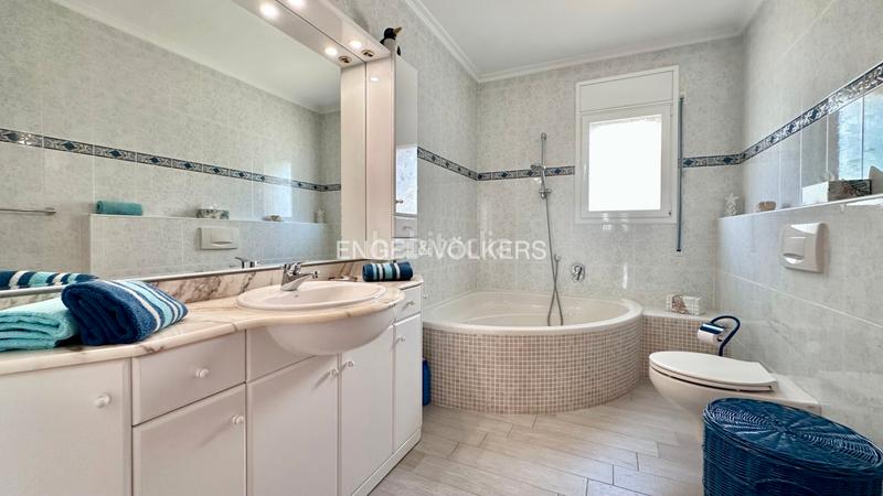 Foto c0c44ab9-a351-45c1-b593-8c5762fa04a8. Chalet in carrer del xiprer 51 in Pino Alto Miami Platja