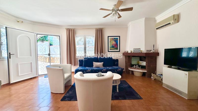 Foto c48b8d2b-2476-43f5-953a-2a9d0001b129. Chalet in carrer del xiprer 51 in Pino Alto Miami Platja