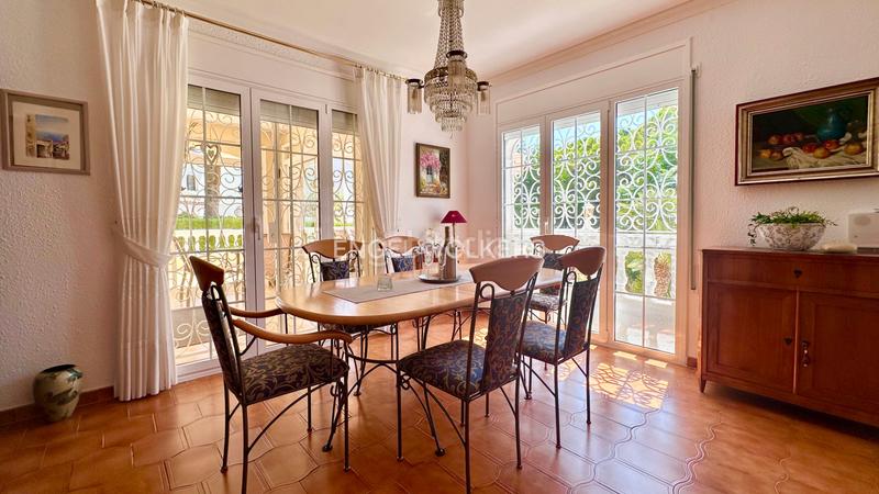 Foto ef58e97c-534c-4f46-a63e-c6b8e359c278. Chalet in carrer del xiprer 51 in Pino Alto Miami Platja