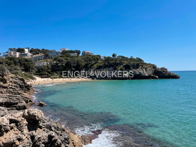 Foto 79dd91c5-352d-4ff0-8a09-d4fd28ecec39. Casa a schiera in carrer del pas de la mala dona 8 in Salou