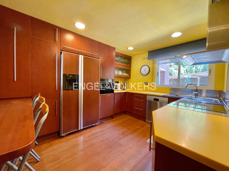 Foto 7b264fca-d6e7-41d5-8161-3fd56f9a77eb. Casa a schiera in carrer del pas de la mala dona 8 in Salou